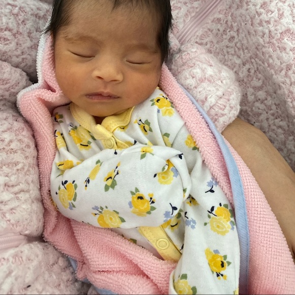 3 PREEMIE Button Up Onesies - Picture 6 of 7